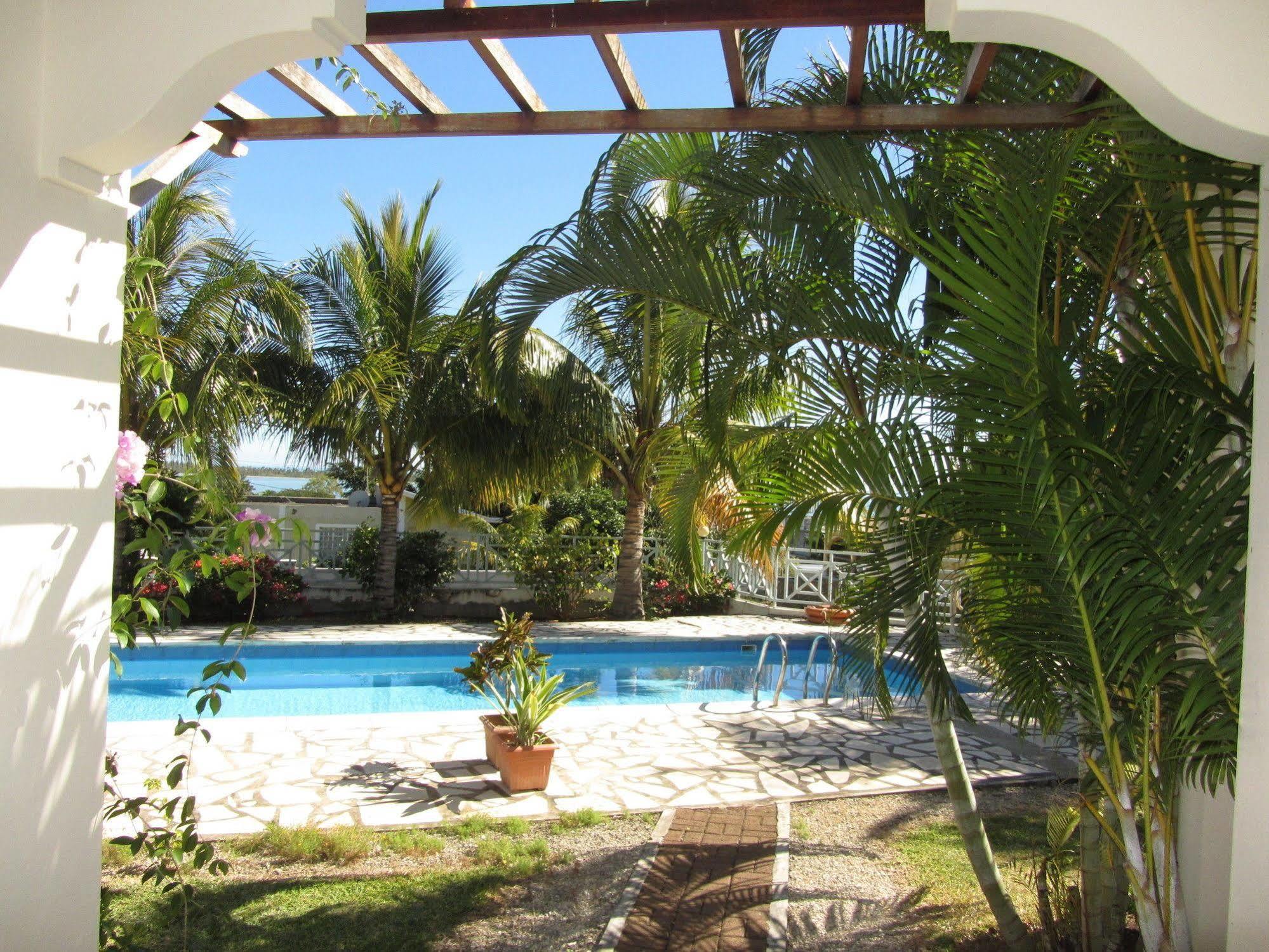Marisa Residences La Gaulette Luaran gambar